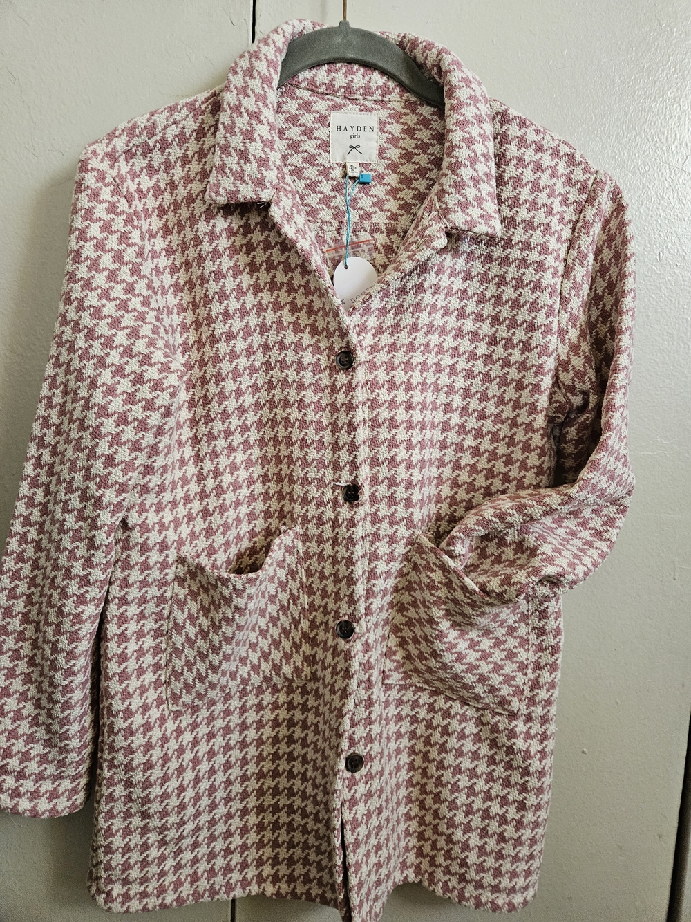 Hayden Houndstooth Button-Up Shacket in Rose & Cream